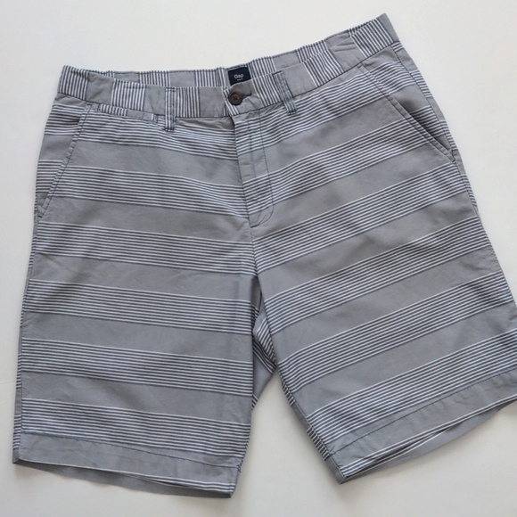 GAP Slim Oxford Deck Short 10" Grey Uneven Stripe size 35 - Picture 1 of 9